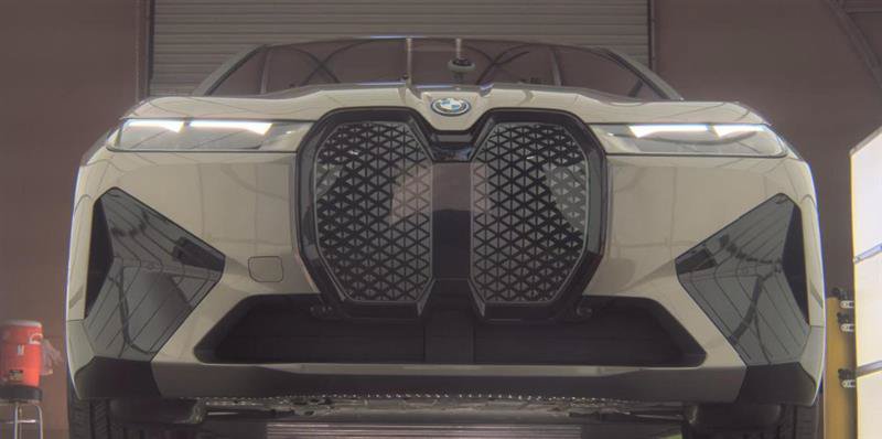 Used 2025 BMW iX xDrive50 w/ Sport Package AWD/4WD image 3