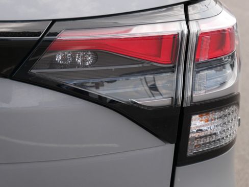 Certified 2025 Subaru Forester Limited w/ Popular Package #1 AWD/4WD image 17