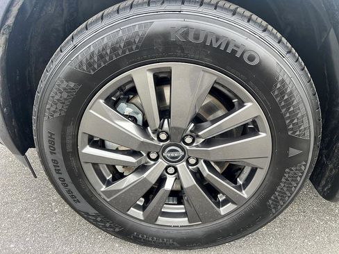 Certified 2022 Nissan Pathfinder SV image 8