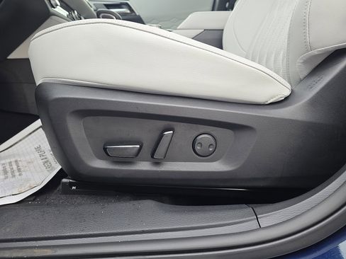 New 2026 Mitsubishi Outlander SEL AWD/4WD image 13