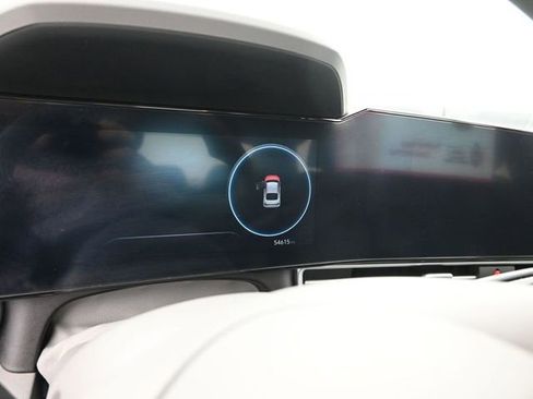 Used 2024 Hyundai Elantra SEL image 32