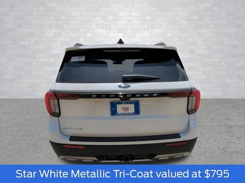 New 2025 Ford Explorer Active w/ Active Comfort Package image 3