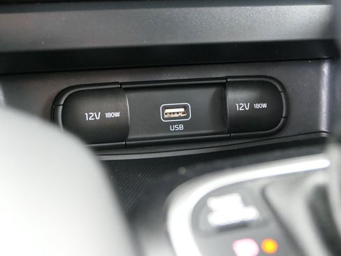 Used 2021 Kia Soul LX image 22