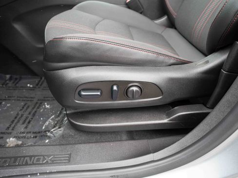 Used 2024 Chevrolet Equinox RS image 12