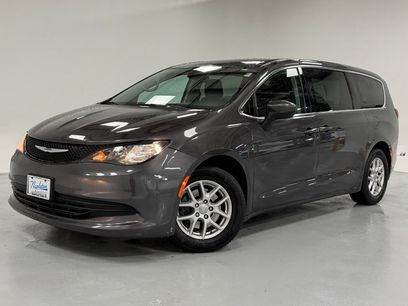 Used 2017 Chrysler Pacifica Touring