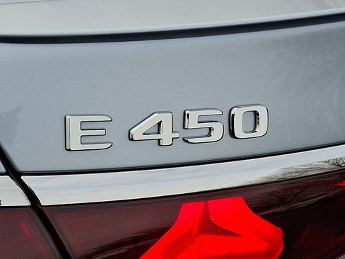 New 2026 Mercedes-Benz E 450 4MATIC Sedan image 23