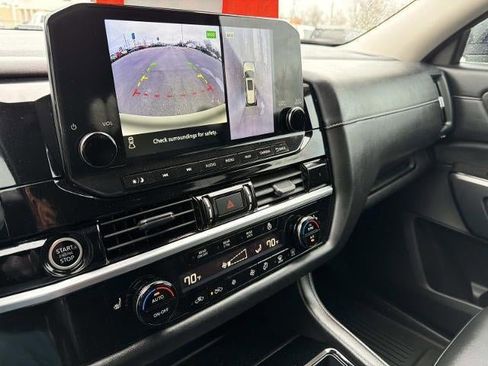 Used 2023 Nissan Pathfinder SL image 55