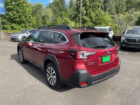 Used 2023 Subaru Outback Premium AWD/4WD image 7