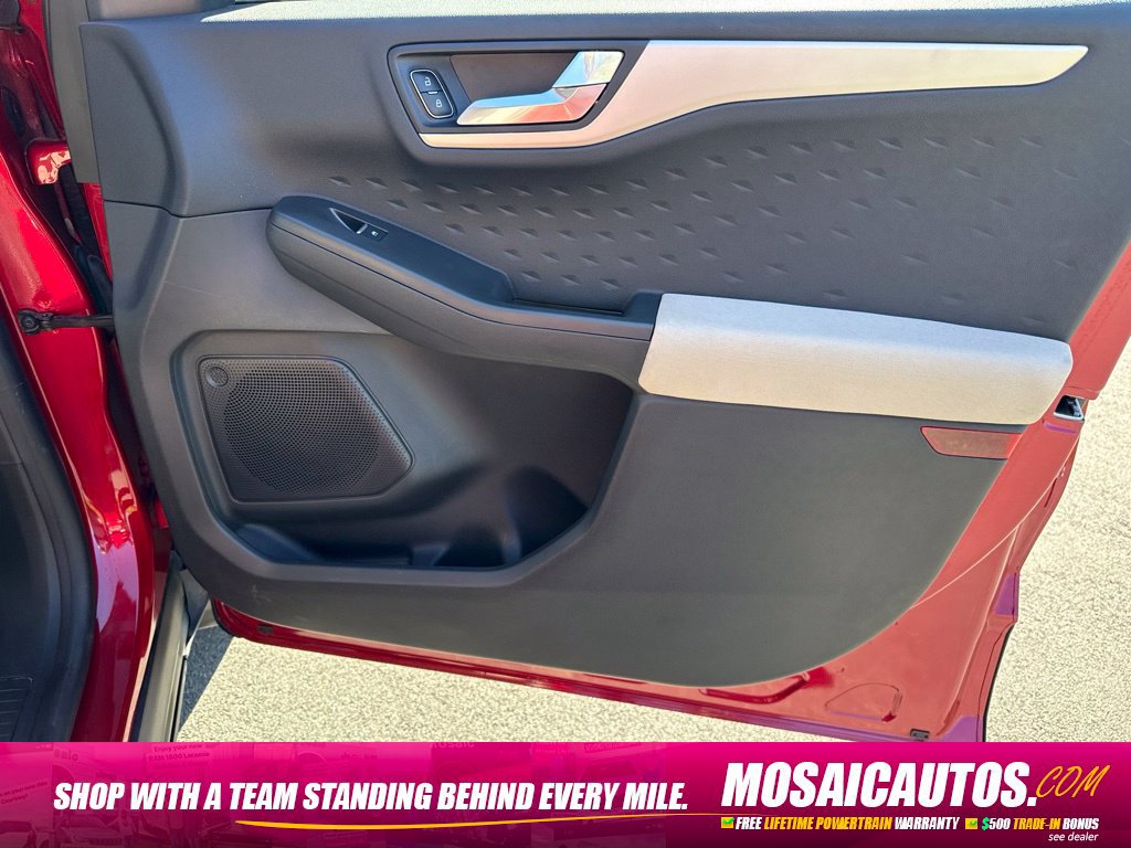 Used 2020 Ford Escape SE AWD/4WD image 9