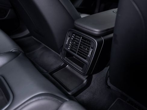 Used 2023 Porsche Taycan w/ Premium Package image 66