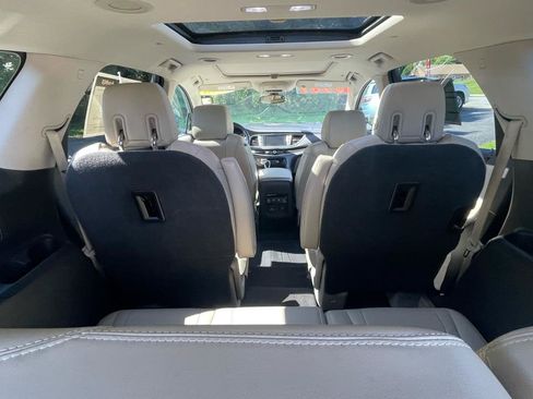 Used 2018 Buick Enclave Essence w/ Trailering Package AWD/4WD image 24