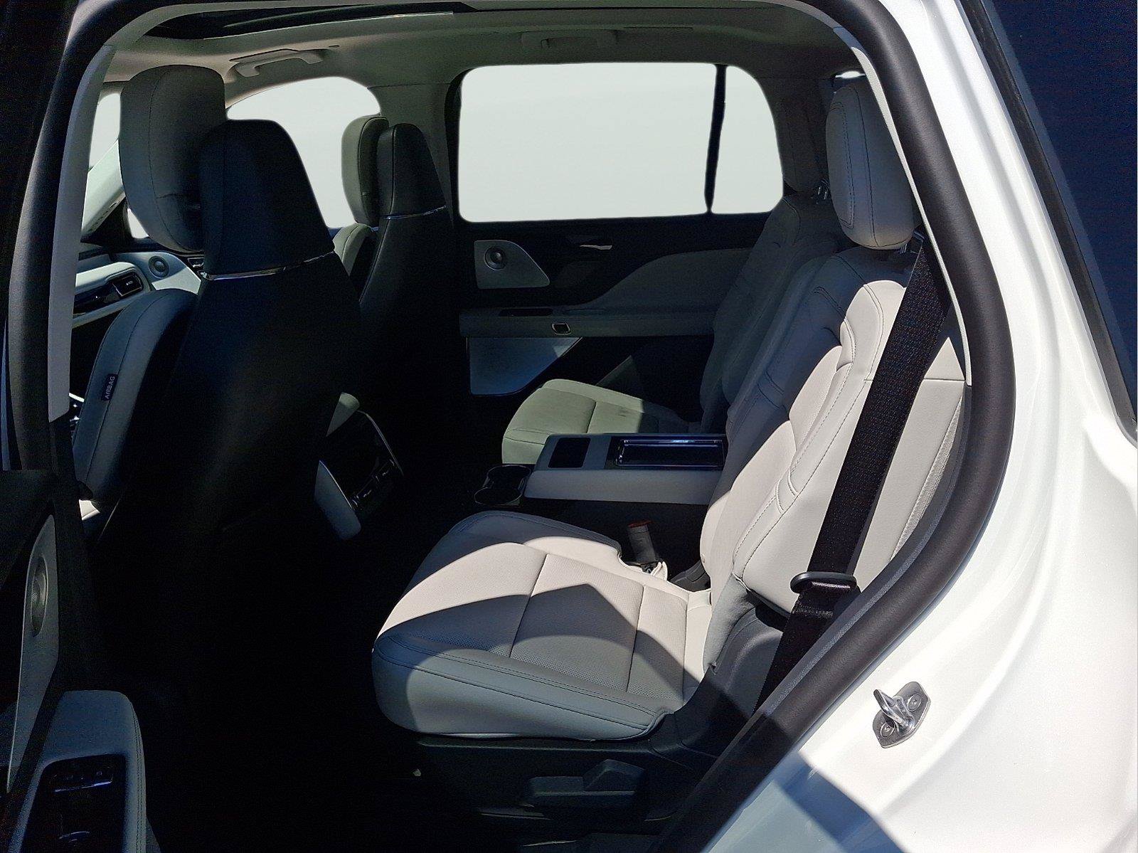 New 2026 Lincoln Aviator Reserve AWD/4WD image 6