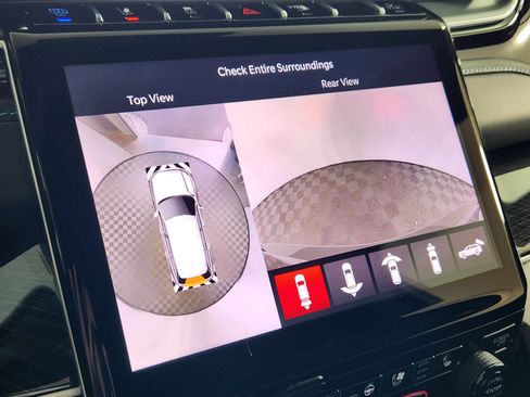 Used 2025 Jeep Grand Cherokee Trailhawk w/ Advanced Protech Group II image 23