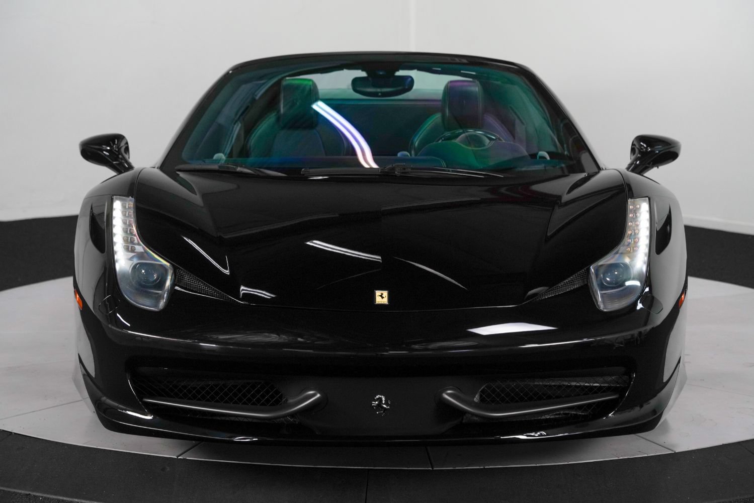 Used 2013 Ferrari 458 Spider RWD image 10