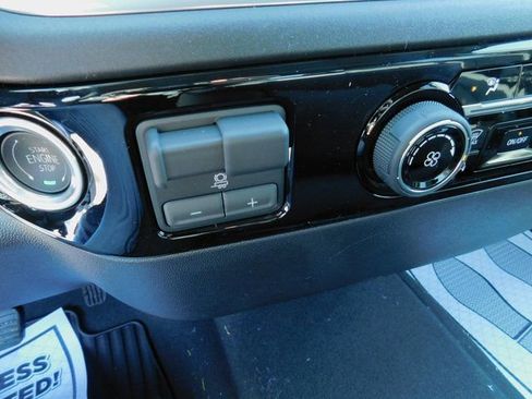 New 2026 Chevrolet Silverado 2500 LT image 29