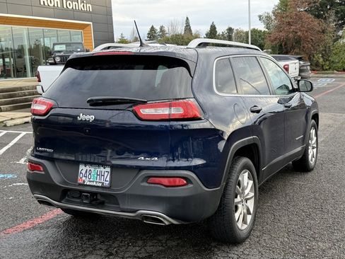 Used 2015 Jeep Cherokee Limited w/ Luxury Group image 8