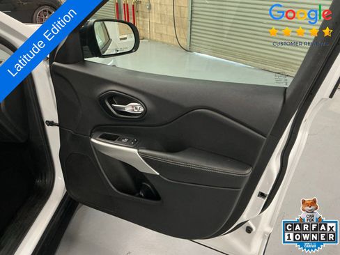 Used 2022 Jeep Cherokee Latitude AWD/4WD image 13
