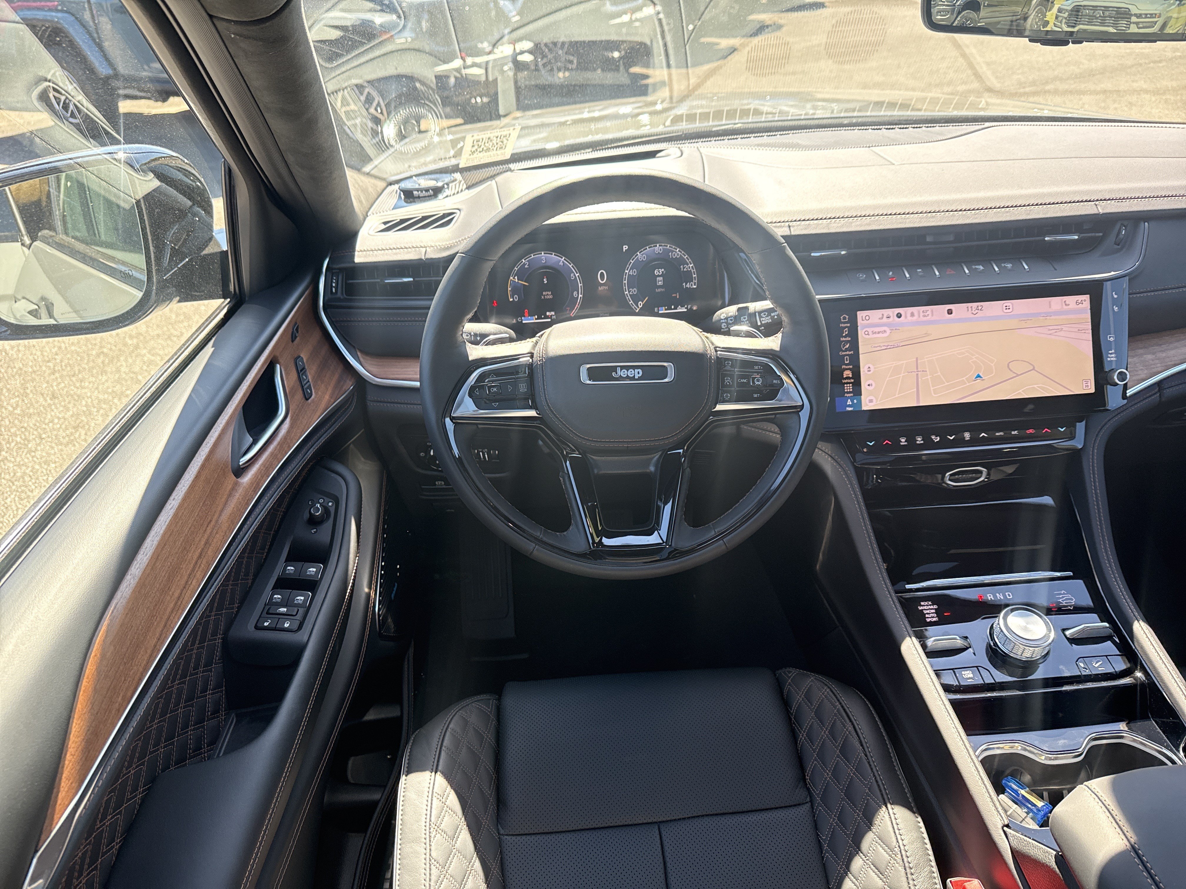 New 2027 Jeep Grand Cherokee Summit AWD/4WD image 25