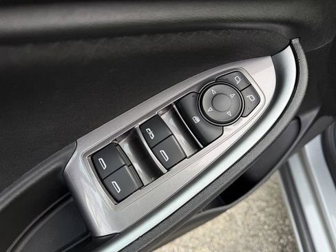 Used 2024 Chevrolet Malibu LT image 11