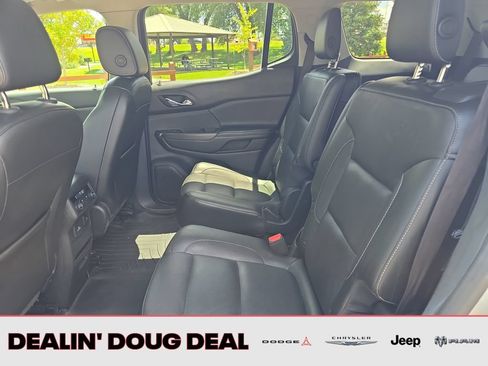 Used 2017 GMC Acadia SLT AWD/4WD image 25