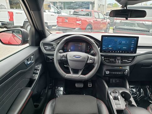 Used 2024 Ford Escape ST-Line w/ Tech Pack #1 AWD/4WD image 14