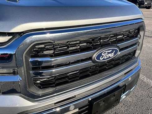 Used 2025 Ford F150 Lariat w/ FX4 Off-Road Package image 26