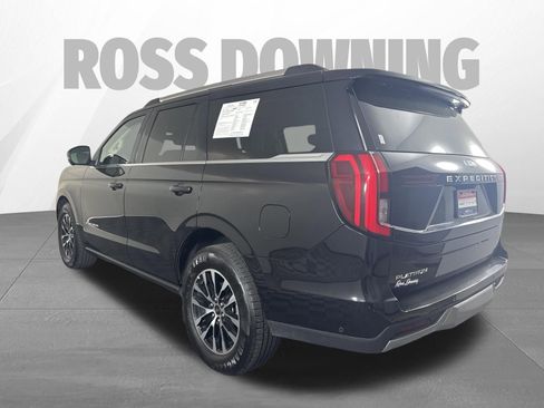 Used 2025 Ford Expedition Platinum image 6