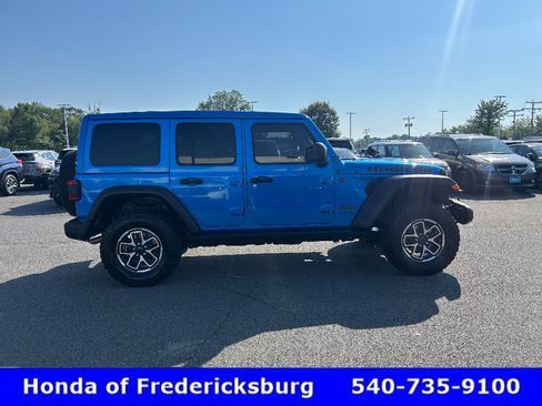 Used 2024 Jeep Wrangler Unlimited Rubicon w/ Safety Group AWD/4WD image 6