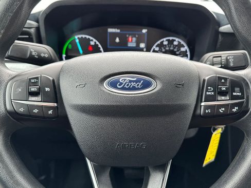 Certified 2024 Ford Maverick XLT image 21