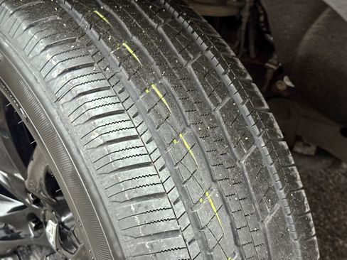 Used 2021 Cadillac Escalade Sport Platinum w/ LPO, ONYX Package image 11