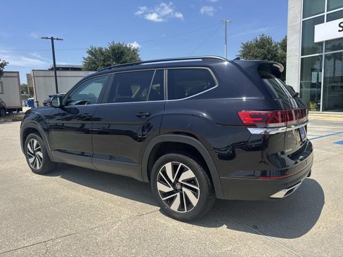 Used 2024 Volkswagen Atlas SE AWD/4WD image 7
