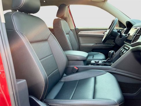 Used 2023 Volkswagen Atlas SEL R-Line image 29