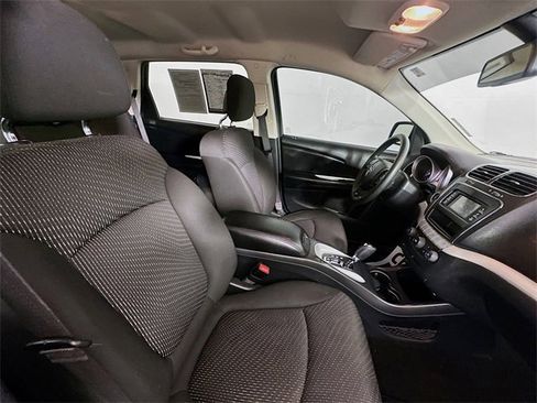 Used 2020 Dodge Journey SE w/ Blacktop Package image 26