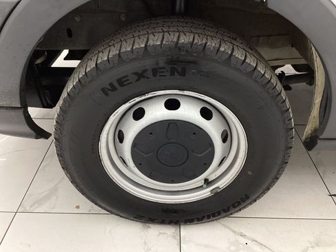 Used 2016 Ford Transit 250 130 Low Roof RWD image 39