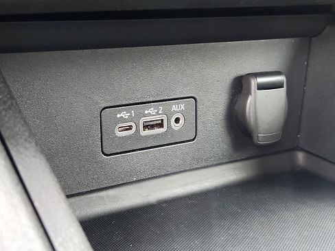 Used 2023 Nissan Sentra SV image 25