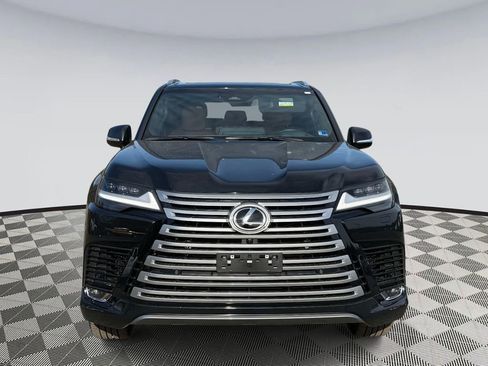 New 2025 Lexus LX 600 4WD w/ Accessory Package (2T) image 6