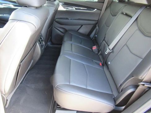 Certified 2025 Cadillac XT5 Premium Luxury image 29