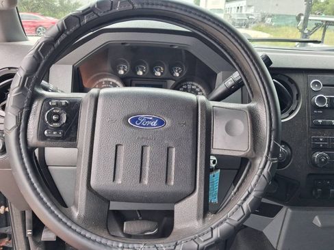 Used 2015 Ford F250 XL w/ Power Equipment Group RWD image 12