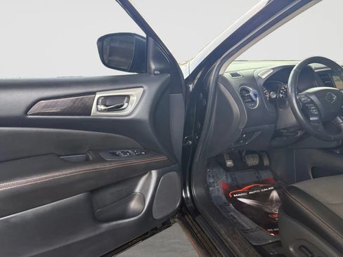 Used 2019 Nissan Pathfinder SV w/ Rock Creek Edition AWD/4WD image 10