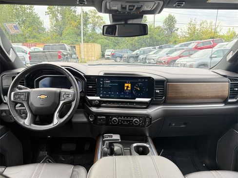 Used 2023 Chevrolet Silverado 1500 High Country w/ High Country Premium Package image 21