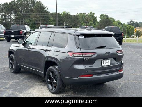 Used 2021 Jeep Grand Cherokee L Laredo AWD/4WD image 5