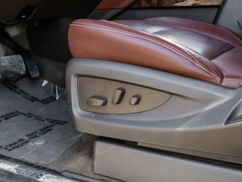 Used 2019 Chevrolet Suburban Premier image 45