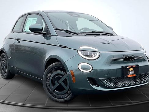 New 2025 FIAT 500 e image 22