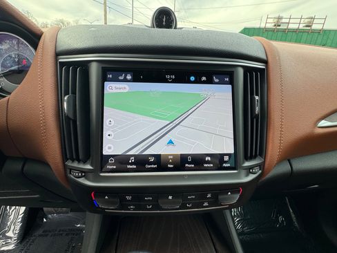 Used 2022 Maserati Levante GT image 24