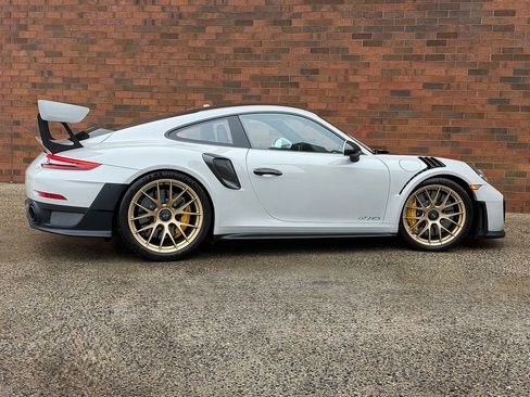 Certified 2018 Porsche 911 GT2 RS RWD image 7
