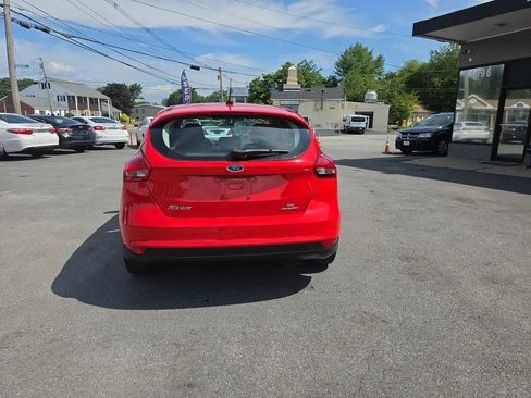 Used 2015 Ford Focus SE FWD image 6