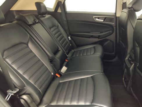 Used 2023 Ford Edge SEL image 19