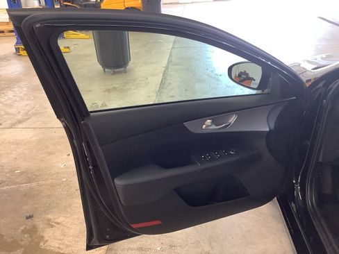 Certified 2023 Kia Forte LXS FWD image 13