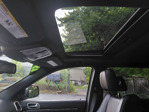 Used 2015 Jeep Grand Cherokee Limited AWD/4WD image 8