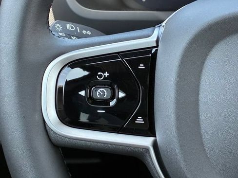 New 2026 Volvo XC90 B6 Plus w/ Protection Package Premier AWD/4WD image 13